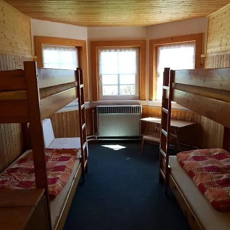 Capkova Chata Hotel *